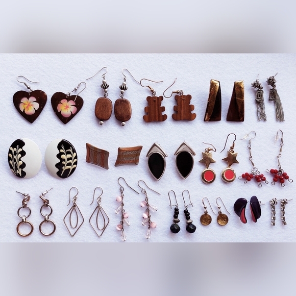 Earrings Bulk Sale Vintage Wholesale Jewelry Lot - 17 Pairs High Quality - Picture 12 of 12